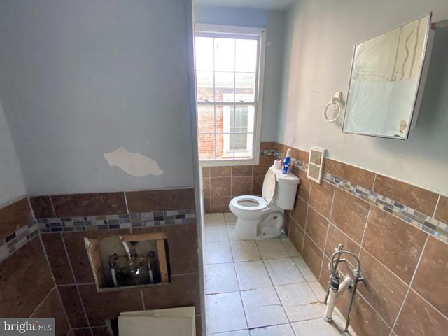 66 E COULTER ST, Philadelphia, PA 19144