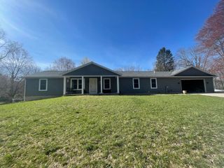33067 School Street, Silver Creek Twp, MI 49047