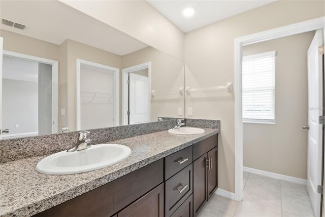 7329 CANTERBURY BELLS COURT, Tampa, FL 33619