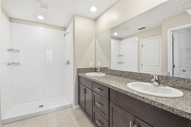 7329 CANTERBURY BELLS COURT, Tampa, FL 33619