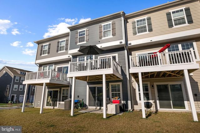 8383 DIETER DR, Rosedale, MD 21237