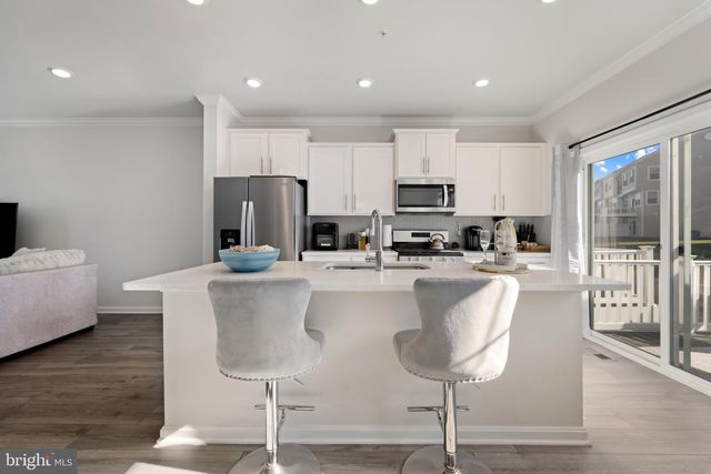 8383 DIETER DR, Rosedale, MD 21237