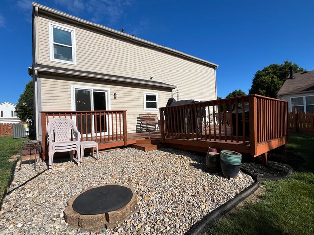 825 Yellowwood Drive, Greenwood, IN 46143