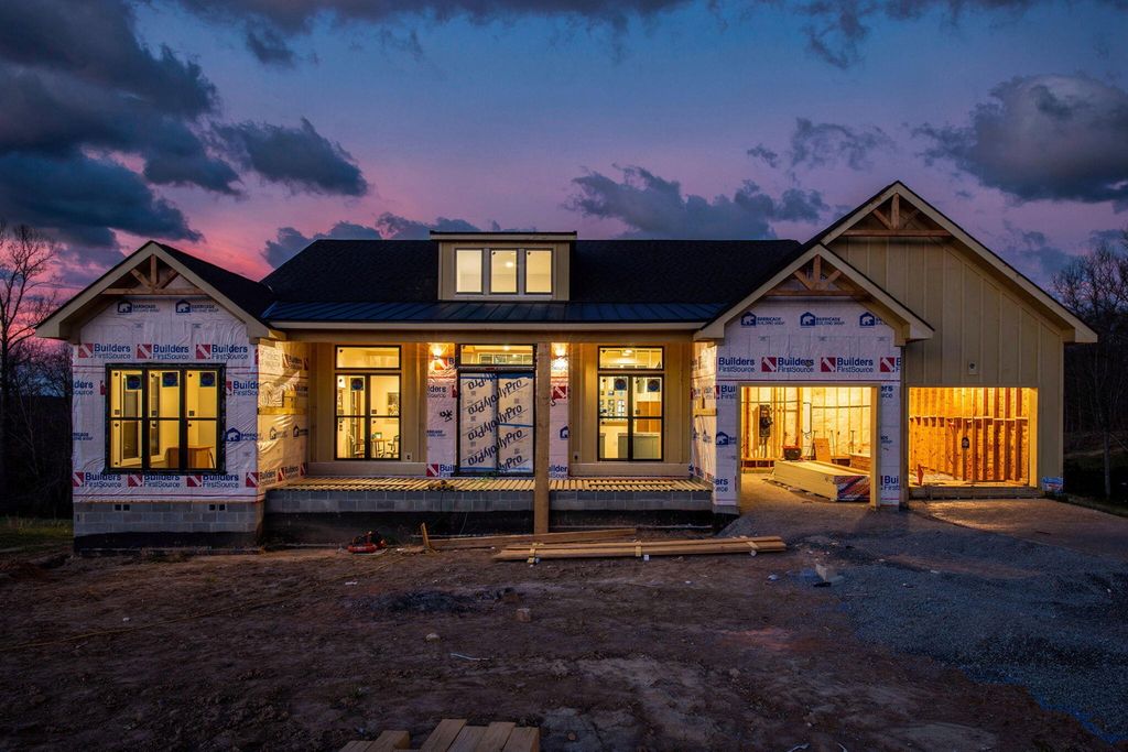 649 Snowy Meadow Lane, Soddy Daisy, TN 37379