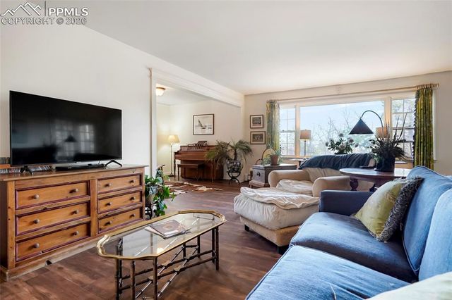 905 Taurus Drive, Colorado Springs, CO 80906