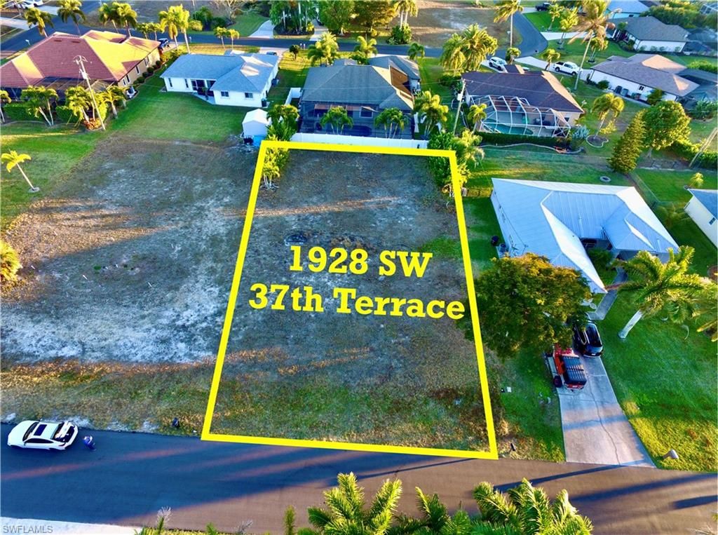 1928 SW 37th TER, CAPE CORAL, FL 33914 — photo 3
