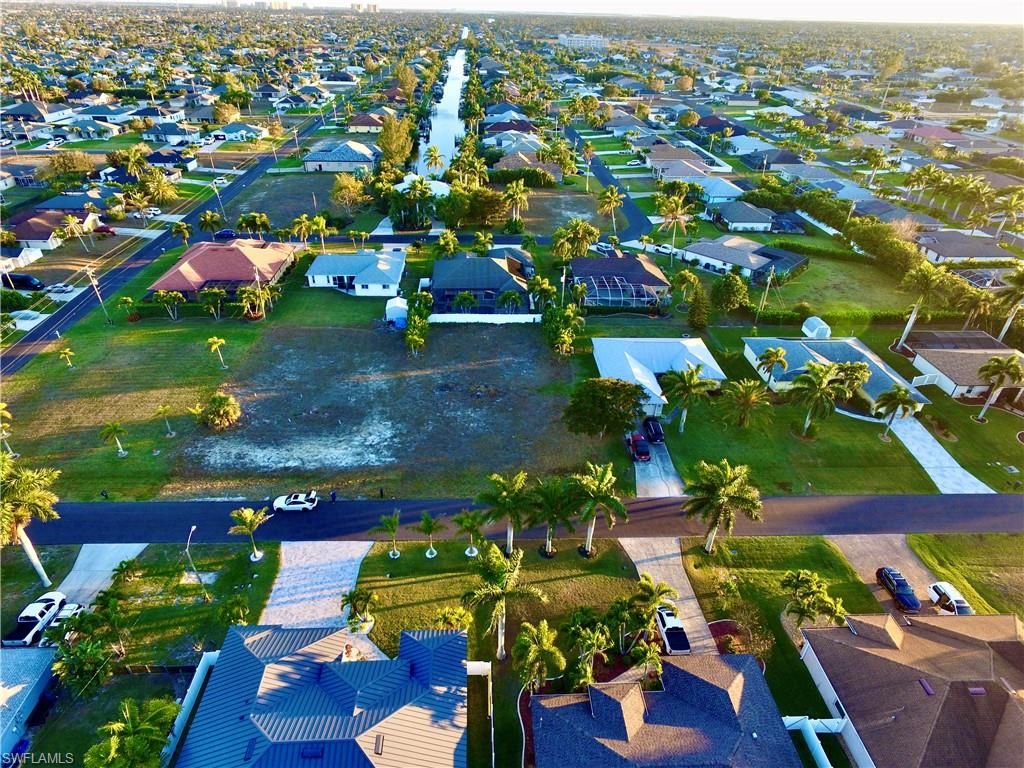 1928 SW 37th TER, CAPE CORAL, FL 33914 — photo 4