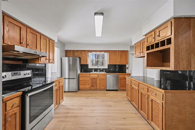 96 Windingwood Drive, Kalamazoo, MI 49009