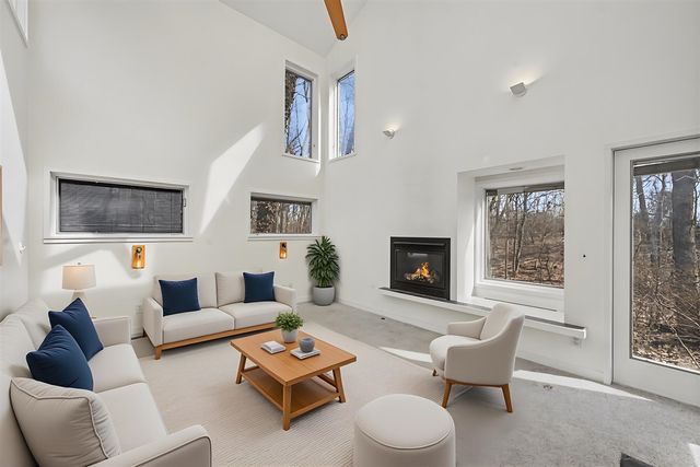 96 Windingwood Drive, Kalamazoo, MI 49009