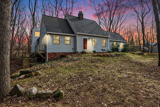 96 Windingwood Drive, Kalamazoo, MI 49009