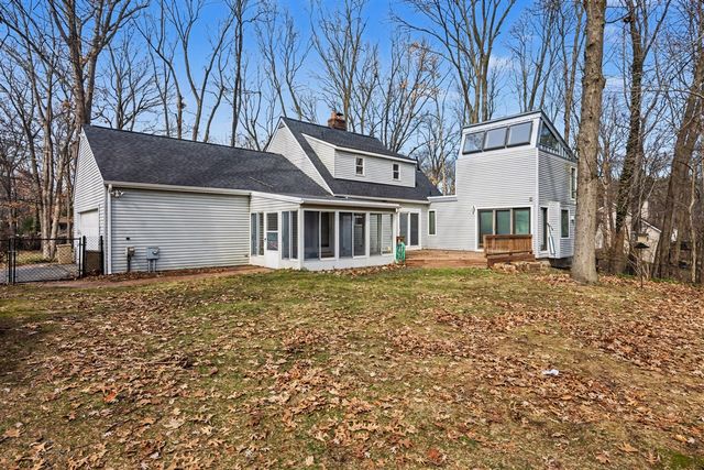 96 Windingwood Drive, Kalamazoo, MI 49009