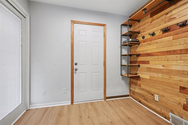 96 Windingwood Drive, Kalamazoo, MI 49009