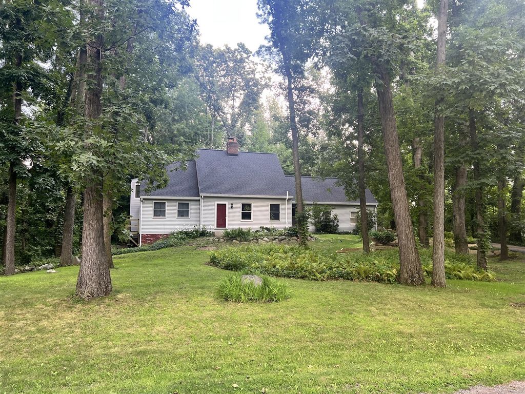 96 Windingwood Drive, Kalamazoo, MI 49009