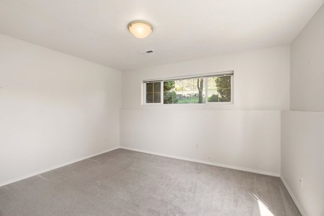 10599 W Lakeside Ln, Nine Mile Falls, WA 99026