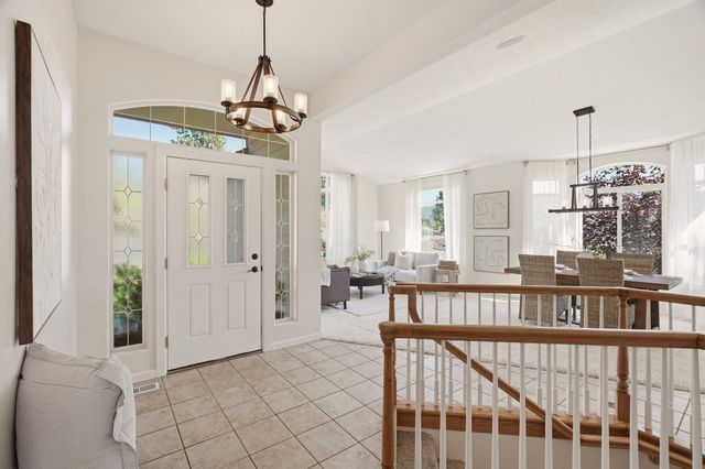 10599 W Lakeside Ln, Nine Mile Falls, WA 99026