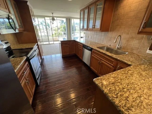 32646 Coastsite Drive 305 E, Rancho Palos Verdes, CA 90275