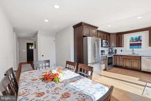 473 SWEETBRIAR DR, Warminster, PA 18974