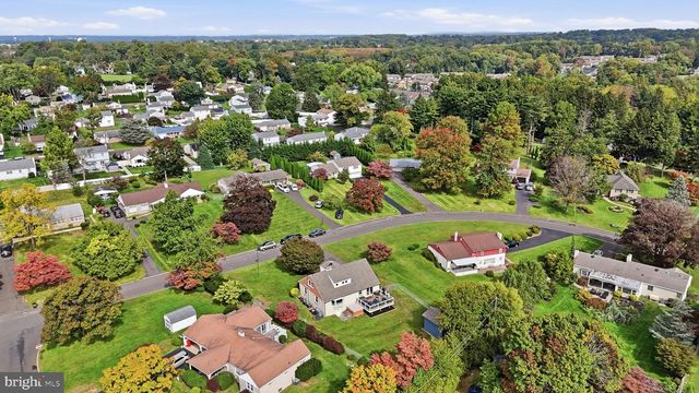 473 SWEETBRIAR DR, Warminster, PA 18974
