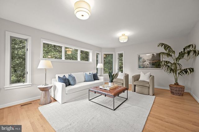 3030 N QUINCY ST, Arlington, VA 22207