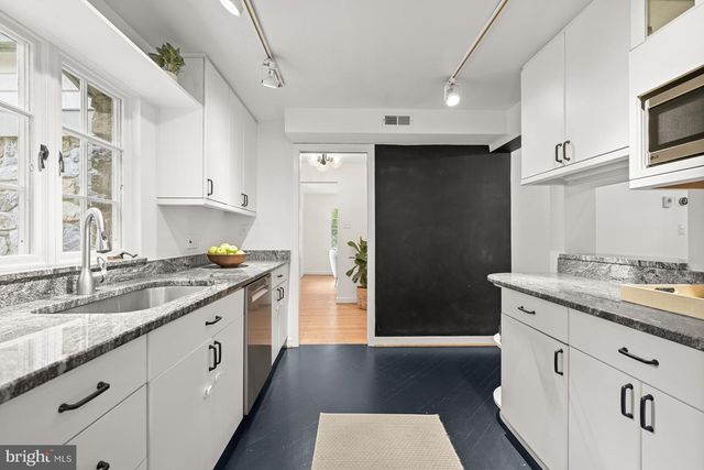 3030 N QUINCY ST, Arlington, VA 22207
