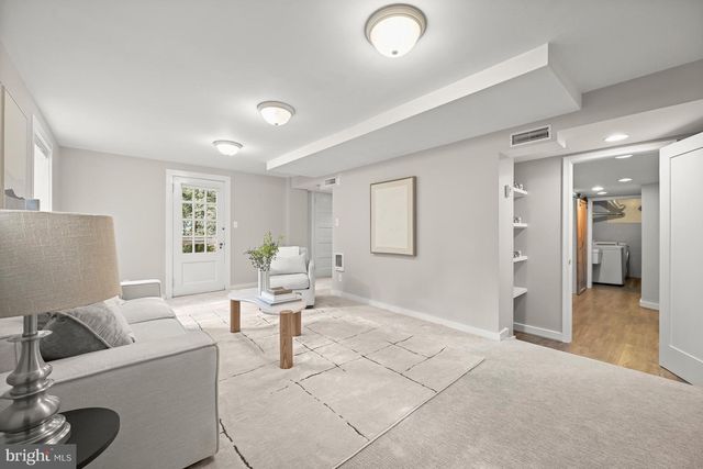 3030 N QUINCY ST, Arlington, VA 22207