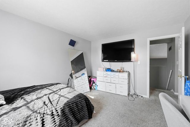 90 Meadow Creek Boulevard, Whiteland, IN 46184