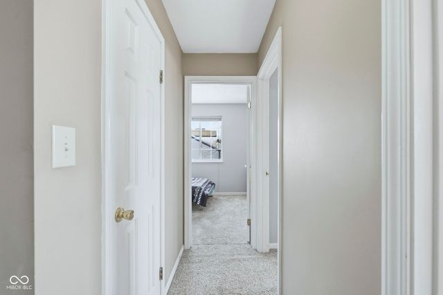 90 Meadow Creek Boulevard, Whiteland, IN 46184