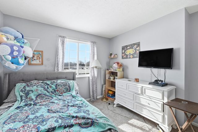 90 Meadow Creek Boulevard, Whiteland, IN 46184