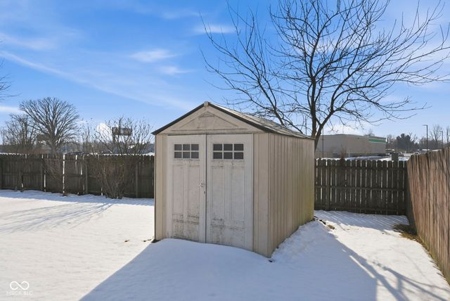 90 Meadow Creek Boulevard, Whiteland, IN 46184