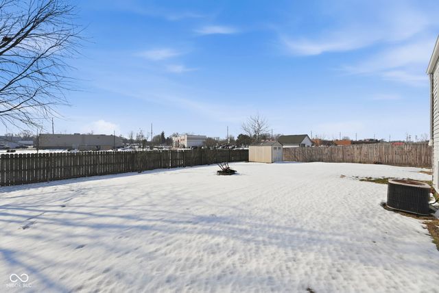 90 Meadow Creek Boulevard, Whiteland, IN 46184