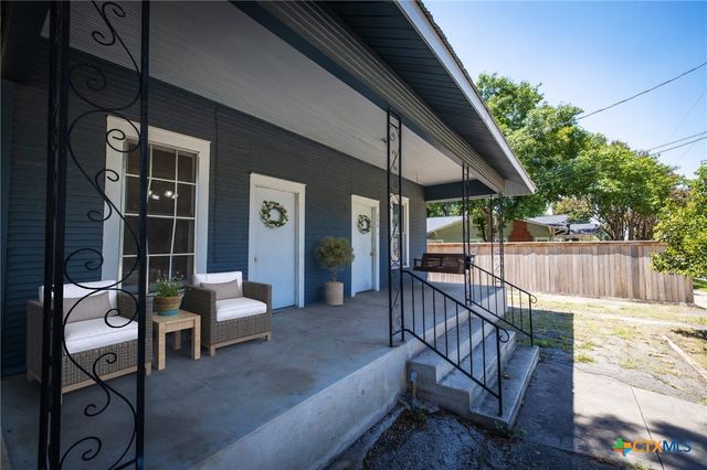 240 Clemens Avenue 1-Front, New Braunfels, TX 78130