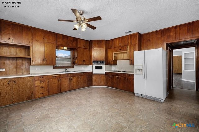 240 Clemens Avenue 1-Front, New Braunfels, TX 78130