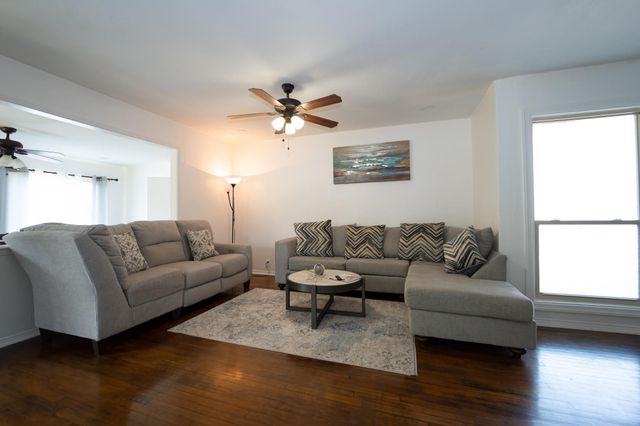 7816 Mary Frances Lane, North Richland Hills, TX 76180