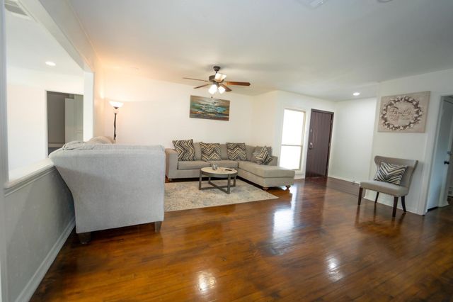 7816 Mary Frances Lane, North Richland Hills, TX 76180