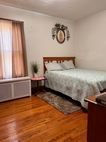 6013 S Kostner Avenue, Chicago, IL 60629