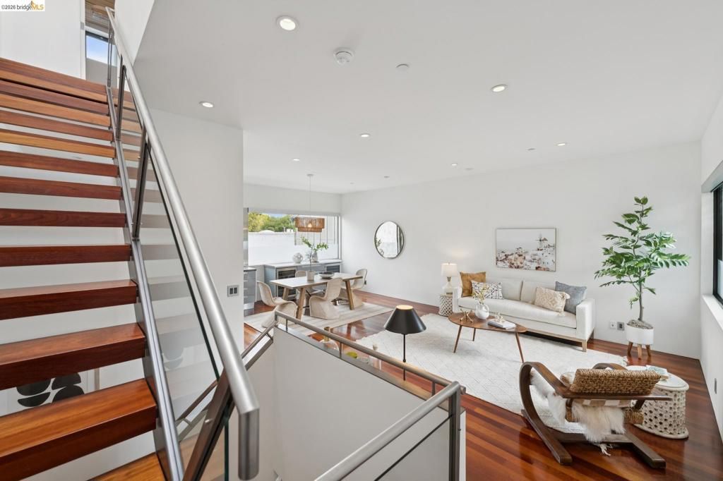 Image 24 of property listing at 2211 5Th St B, Berkeley, CA 94710