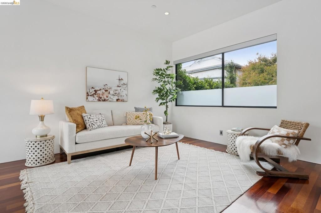 Image 28 of property listing at 2211 5Th St B, Berkeley, CA 94710