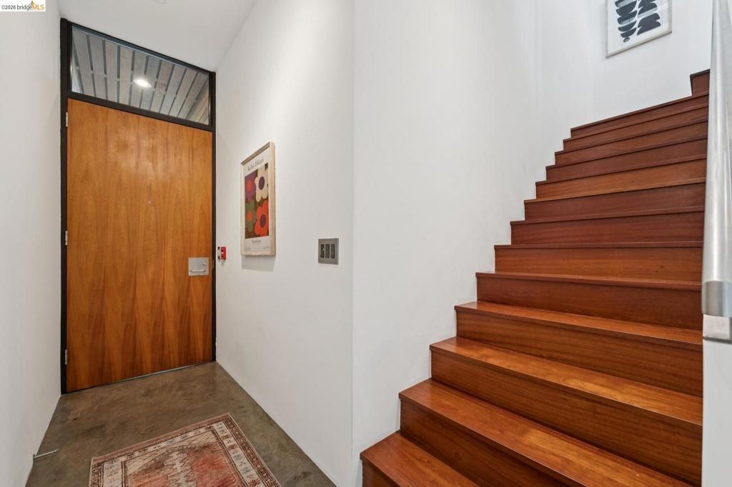 Image 4 of property listing at 2211 5Th St B, Berkeley, CA 94710