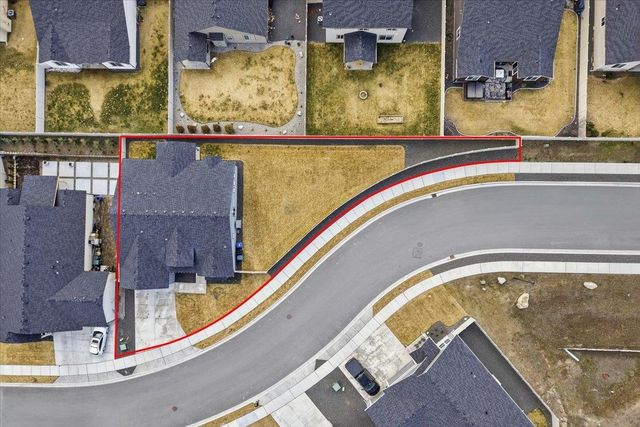 18240 E 17th Ln, Greenacres, WA 99016