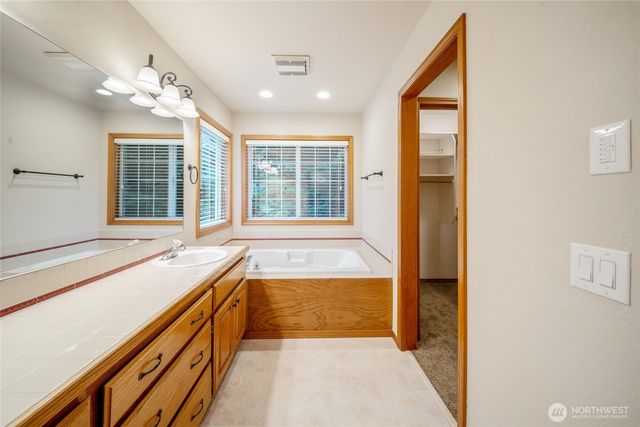 2409 Buckingham Drive SE, Olympia, WA 98501