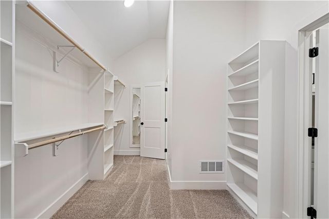 24915 W 112th Street, Olathe, KS 66061