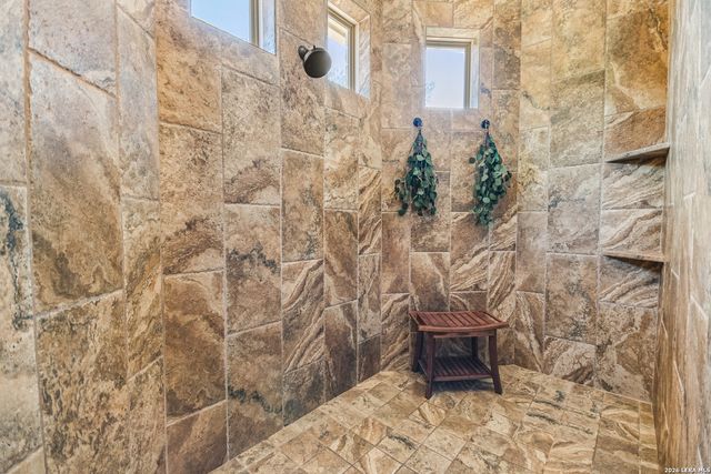 332 Ranch Pass, Fair Oaks Ranch, TX 78015