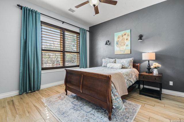 332 Ranch Pass, Fair Oaks Ranch, TX 78015