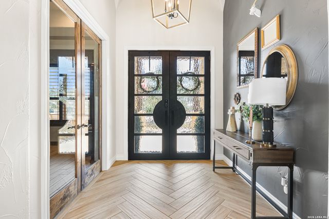 332 Ranch Pass, Fair Oaks Ranch, TX 78015