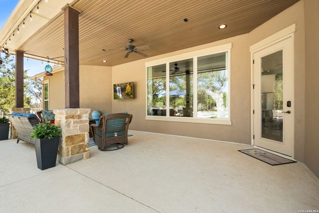 332 Ranch Pass, Fair Oaks Ranch, TX 78015