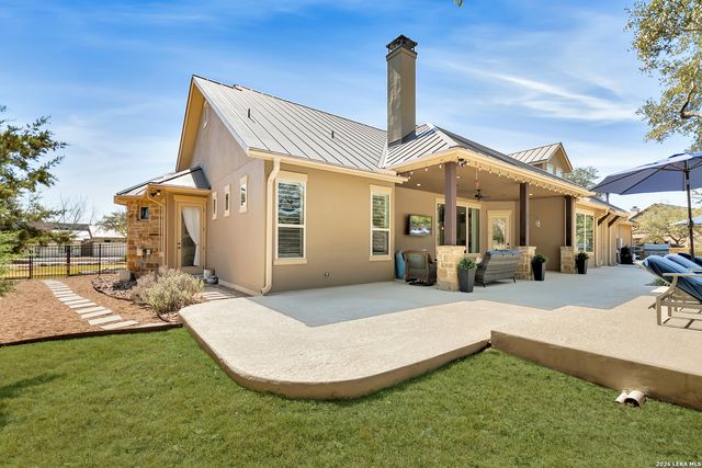 332 Ranch Pass, Fair Oaks Ranch, TX 78015