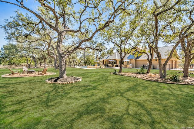 332 Ranch Pass, Fair Oaks Ranch, TX 78015