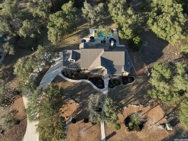 332 Ranch Pass, Fair Oaks Ranch, TX 78015