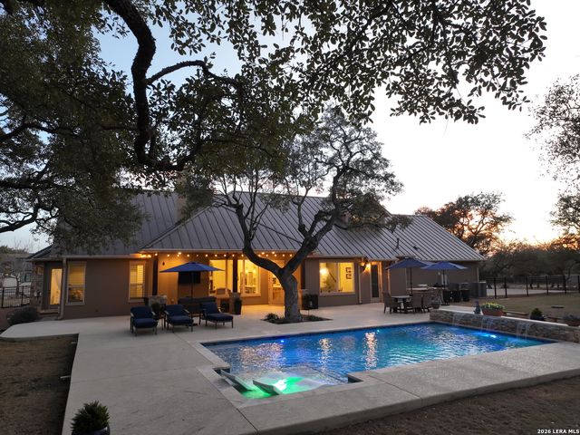 332 Ranch Pass, Fair Oaks Ranch, TX 78015