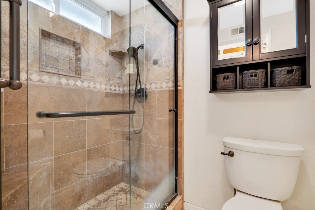 Image 22 of property listing at 2048 Shelby Lane, Simi Valley, CA 93065
